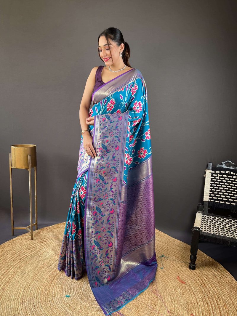 Elegant Blue & Purple Banarasi Silk Saree with Floral Zari Weaving - Image 3